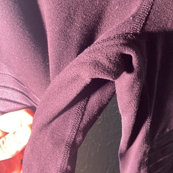 ALo  Moto Leggings - Picture 6 of 6